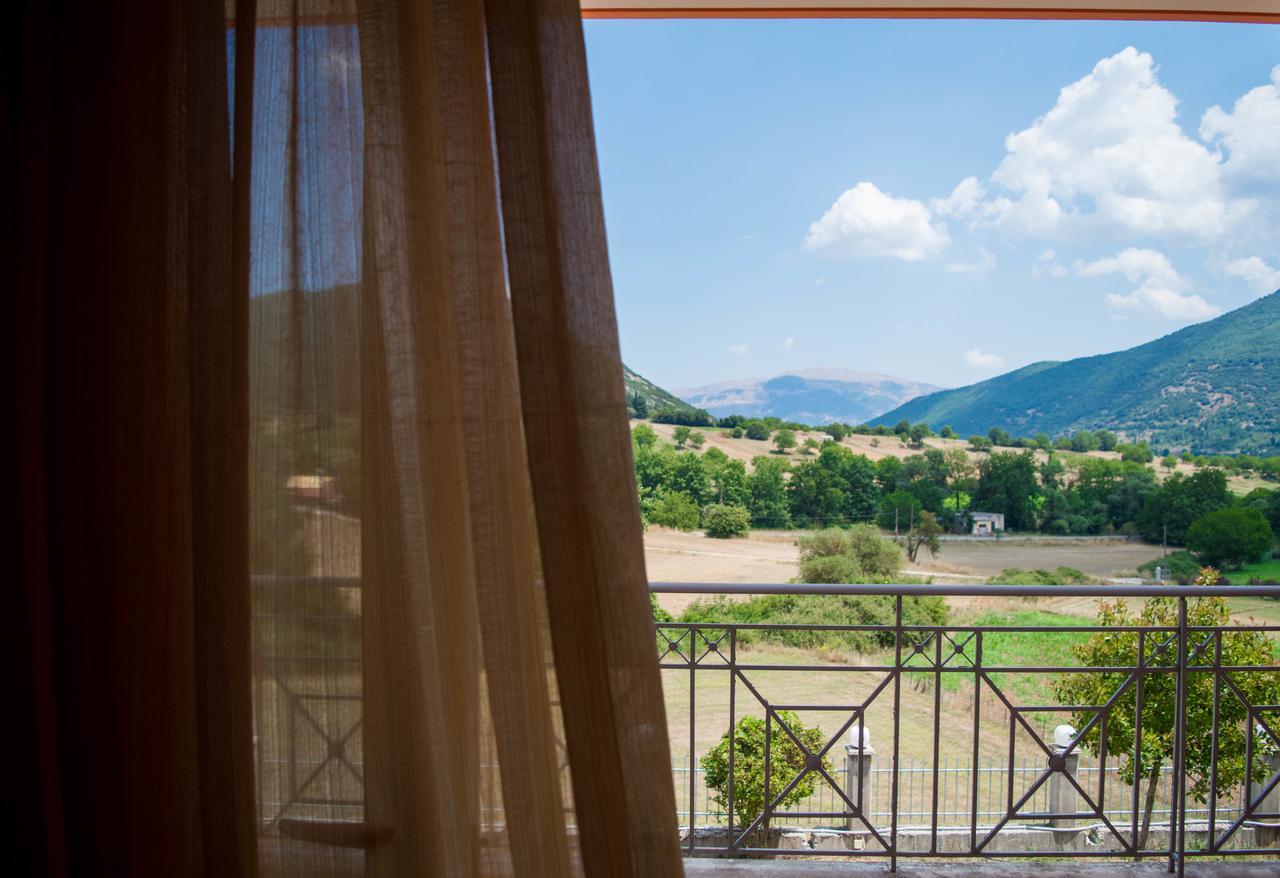 Manesi Apartments Boumboukas Екстер'єр фото
